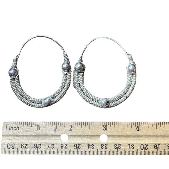 Silver Earrings (Used - Good Condition) 🩶 - Picture 3 of 3